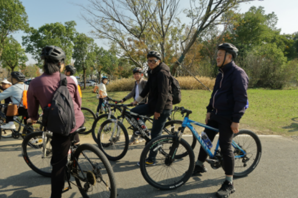 副本物理与电子科学学院秋日之旅圆满举行-lrr686.png