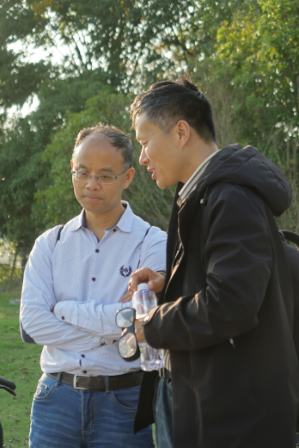 副本物理与电子科学学院秋日之旅圆满举行-lrr700.png