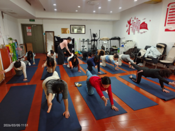 副本2026年3月 物电学院工会瑜伽班开班活动新闻稿20260306V3-lrr300.png
