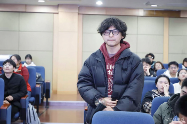 副本新加坡科学院院士苏重豪教授做客华东师大“大师讲堂”-v2486.png